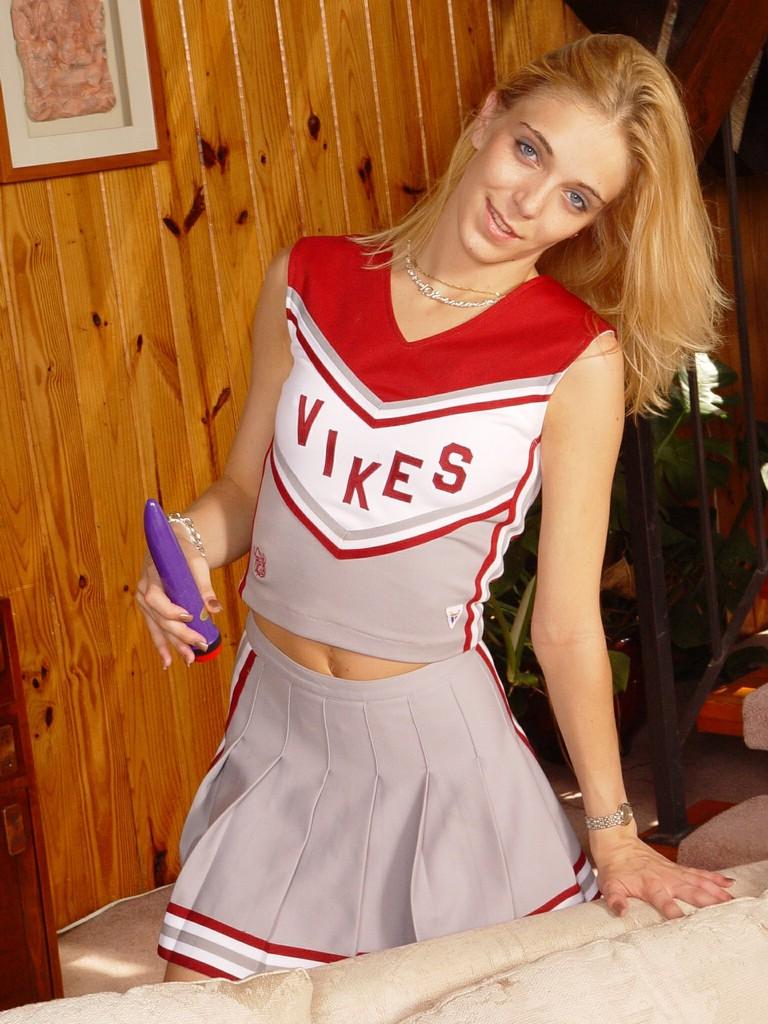 Blonde cheerleaders dildo