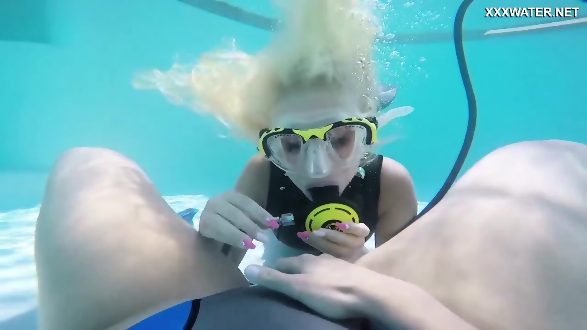 Vodichkina farkas underwater lesbians