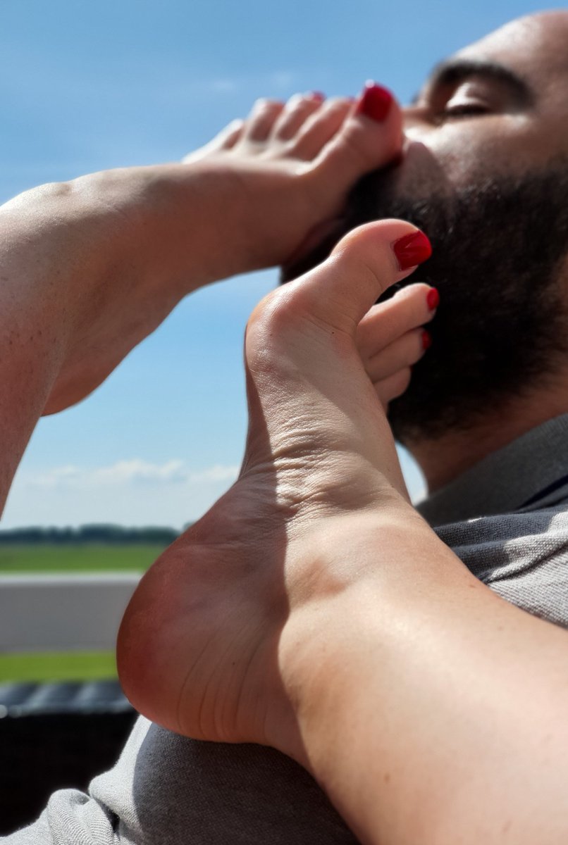 Spike reccomend footjob ysmnsfeet with cumshot