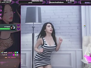 best of Cosplay queenmico multi streamer asian dancing